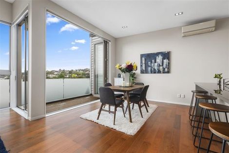 Photo of property in Wilk Heights, 10/8 Wilk Lane, Browns Bay, Auckland, 0630