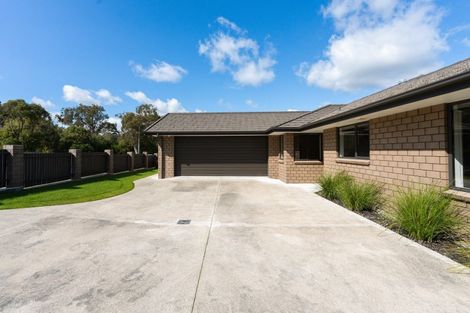 Photo of property in 151 James Line, Kelvin Grove, Palmerston North, 4414