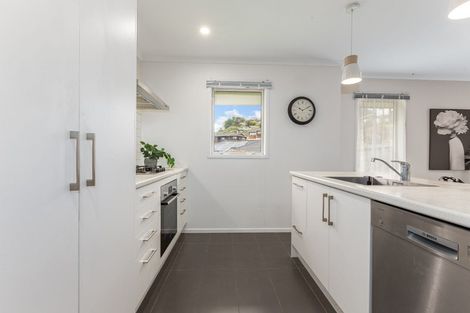 Photo of property in 26 Mooring Close, Whitby, Porirua, 5024