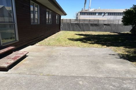 Photo of property in 25 Tensing Place, Sockburn, Christchurch, 8042