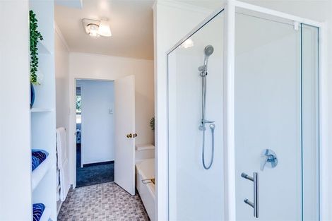 Photo of property in 3 Cambridge Terrace, Taradale, Napier, 4112