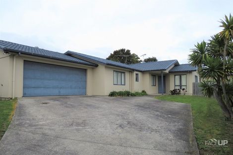 Photo of property in 26 Reybert Place, Massey, Auckland, 0614