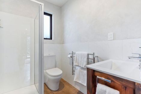 Photo of property in 157 Point View Drive, East Tamaki Heights, Auckland, 2016