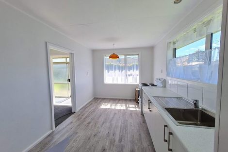 Photo of property in 27 Koromiko Street, Saint Martins, Christchurch, 8022