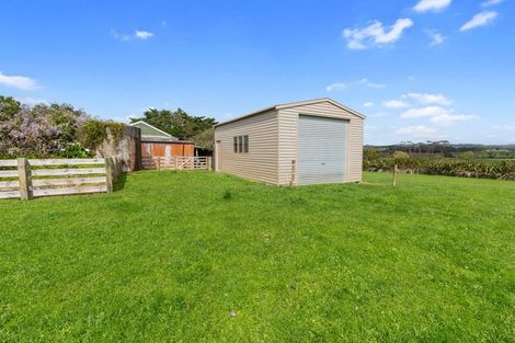 Photo of property in 180 Taupaki Road, Taupaki, Henderson, 0782