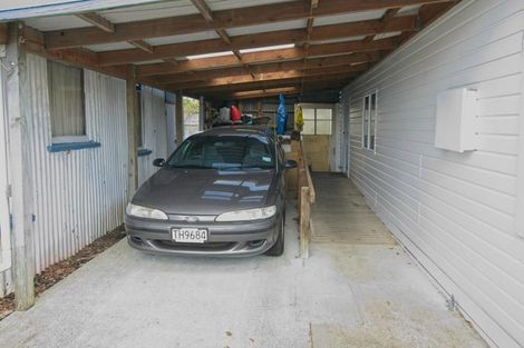 Photo of property in 22 Russell Street, Westport, 7825