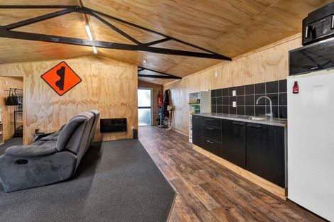 Photo of property in 263 Huatoki Street, Upper Vogeltown, New Plymouth, 4310