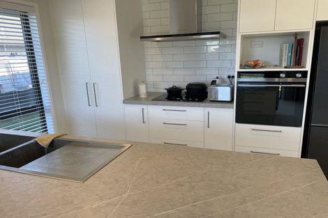 Photo of property in 187 Faringdon Boulevard, Rolleston, 7615