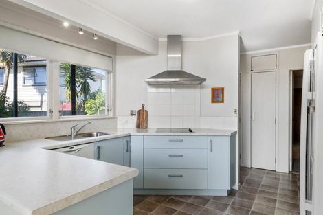 Photo of property in 17 Greenock Road, Ranui, Auckland, 0612