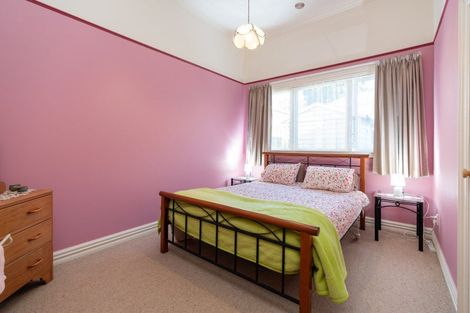 Photo of property in 42 Eden Street, Island Bay, Wellington, 6023