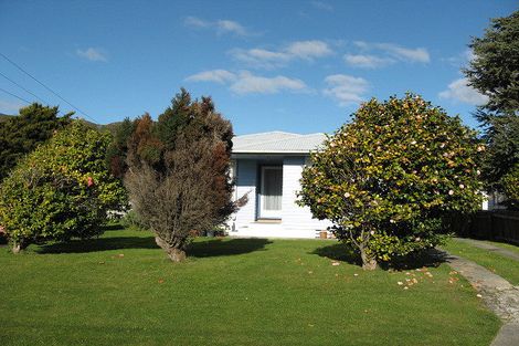 Photo of property in 6 Halifax Street, Wainuiomata, Lower Hutt, 5014