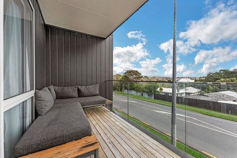 Photo of property in 57e Edmonton Road, Henderson, Auckland, 0612