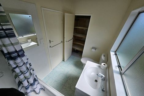 Photo of property in 19a Caesars Place, Churton Park, Wellington, 6037