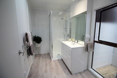 Photo of property in 799 Beach Road, Browns Bay, Auckland, 0630