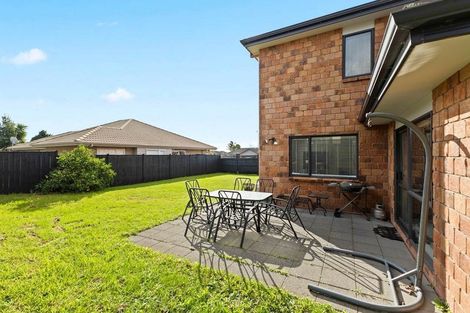 Photo of property in 21 Bellshill Close, Wattle Downs, Auckland, 2103