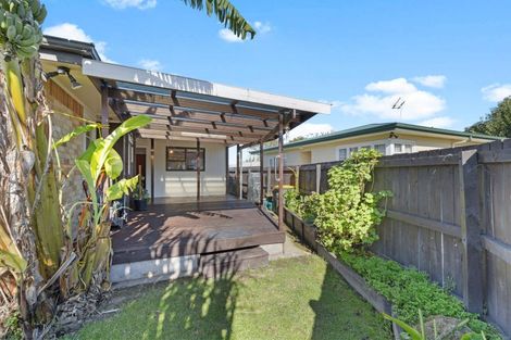 Photo of property in 2 Michael Avenue, Dinsdale, Hamilton, 3204