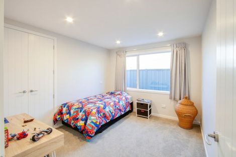 Photo of property in 6 Ruahine Road, Poraiti, Napier, 4112