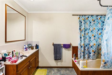 Photo of property in 215 Riverbend Road, Meeanee, Napier, 4110