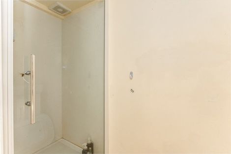 Photo of property in 81 Northland Road, Northland, Wellington, 6012