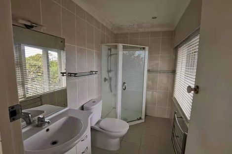 Photo of property in 48 Merani Street, Belmont, Auckland, 0622
