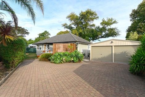 Photo of property in 42 Hereford Street, Te Atatu Peninsula, Auckland, 0610