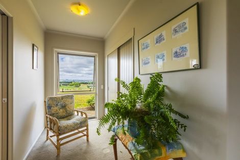 Photo of property in 33 Jg Wilson Drive, Waipukurau, 4281