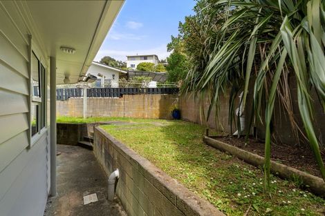 Photo of property in 8b Randolph Road, Crofton Downs, Wellington, 6035