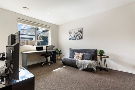 Photo of property in 44c Gilbransen Road, Kumeu, 0810