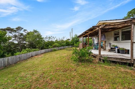Photo of property in 62 Harmel Road, Glendene, Auckland, 0602