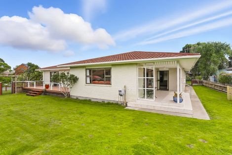 Photo of property in 11 The Avenue, Paraparaumu Beach, Paraparaumu, 5032