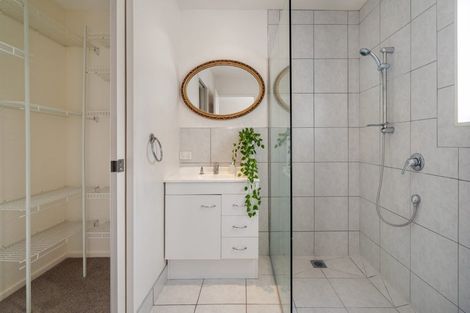 Photo of property in 1/22 Valley Road, Browns Bay, Auckland, 0630