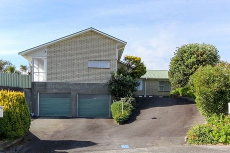 Photo of property in 5 Renown Place, Spotswood, New Plymouth, 4310