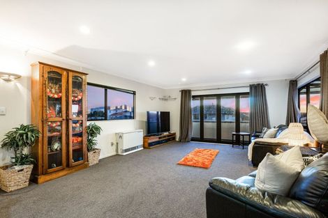 Photo of property in 125 Eskdale Road, Papakowhai, Porirua, 5024