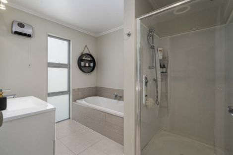 Photo of property in 20 Parkvue Drive, Bell Block, New Plymouth, 4312