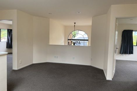 Photo of property in 20 Waverton Terrace, Churton Park, Wellington, 6037