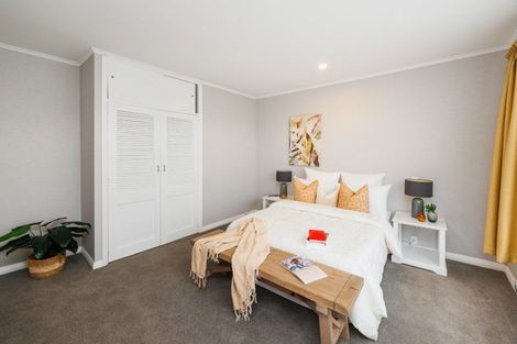 Photo of property in 9 Bristol Crescent, Roslyn, Palmerston North, 4414