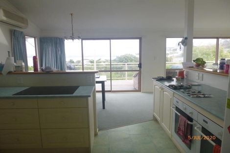 Photo of property in 17 Sea Vista Avenue, Beach Haven, Auckland, 0626