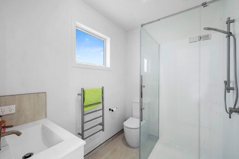 Photo of property in 130 Cross Road, Lepperton, New Plymouth, 4373