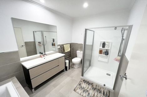 Photo of property in 10 Flounder Road, Hobsonville, Auckland, 0616