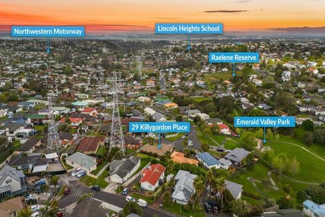 Photo of property in 29 Killygordon Place, Massey, Auckland, 0614