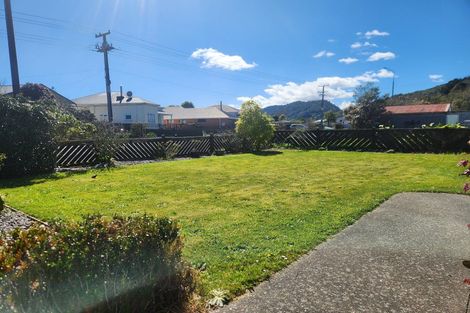 Photo of property in 37 Shakespeare Street, Greymouth, 7805