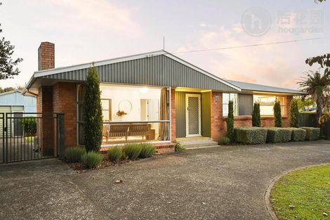 Photo of property in 102 Browning Street, Leamington, Cambridge, 3432