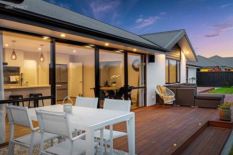 Photo of property in 7 Oakville Close, Rangiora, 7400