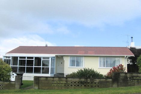 Photo of property in 22 Gray Avenue, Paraparaumu Beach, Paraparaumu, 5032