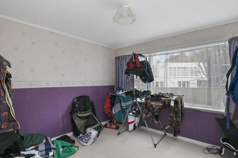 Photo of property in 179 Newlands Road, Newlands, Wellington, 6037