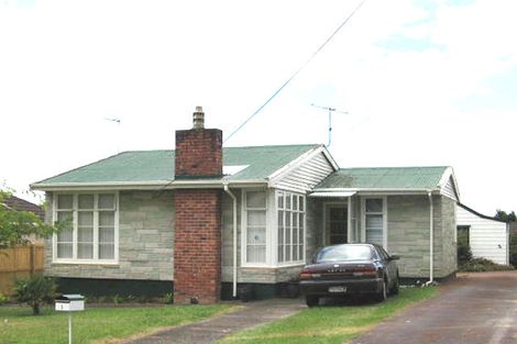 Photo of property in 2/3 Kaweka Street, New Lynn, Auckland, 0600