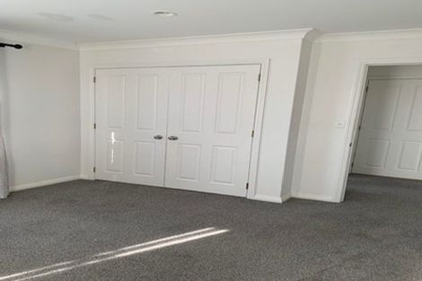 Photo of property in 2 Glastry Close, East Tamaki Heights, Auckland, 2016