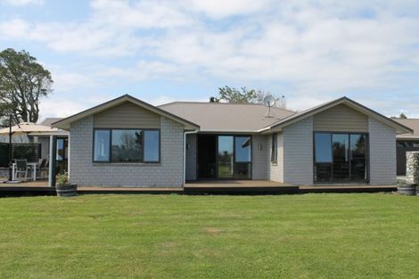 Photo of property in 22 Snodgrass Road, Westport, 7892