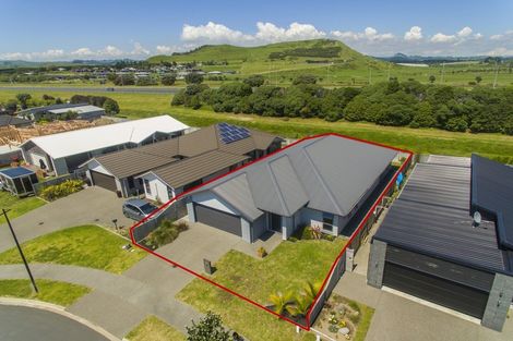 Photo of property in 67 Awatira Drive, Papamoa Beach, Papamoa, 3118