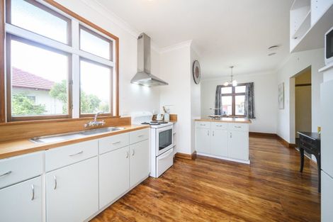 Photo of property in 25 Saint Johns Avenue, Palmerston North, 4414